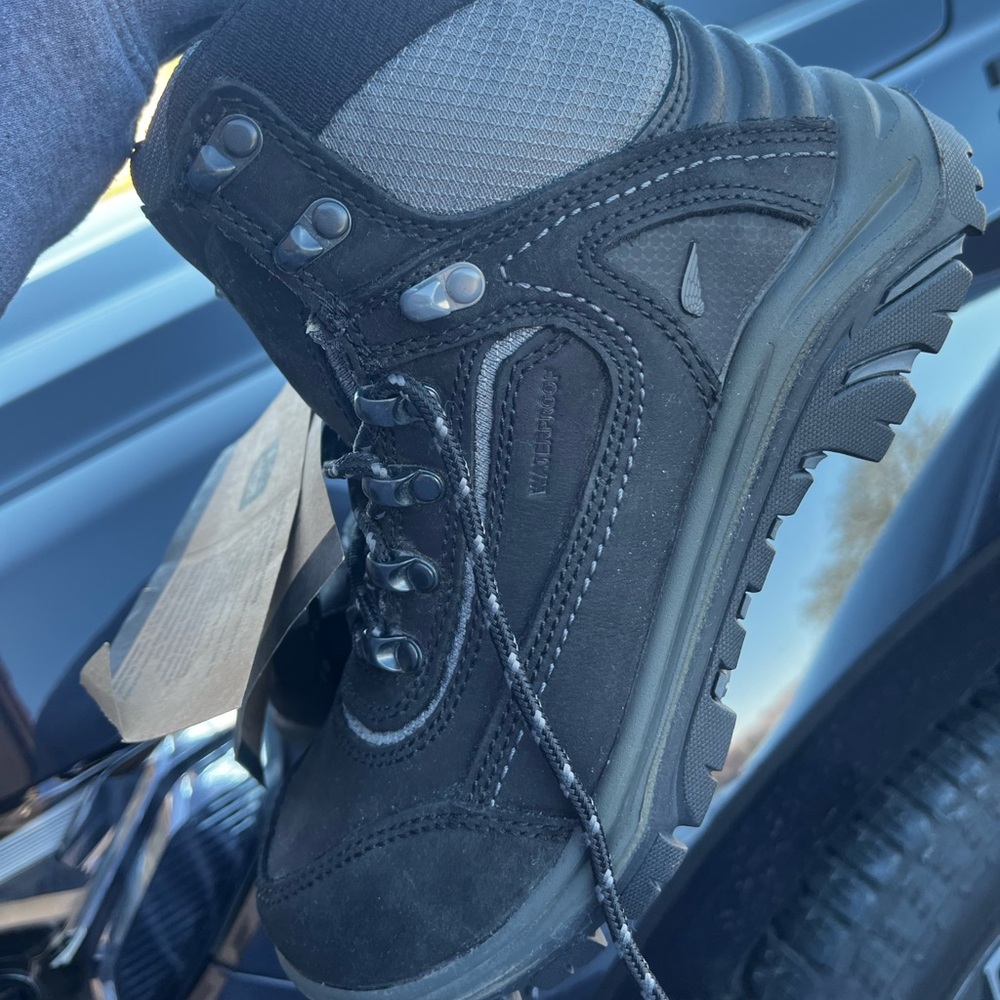 NEW STEEL TOE RED WING WOMAN WORK BOOTS